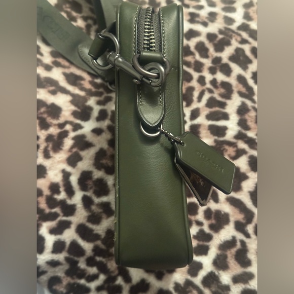 Coach Men's Green Camouflage Messenger Bag - Picture 3 of 9